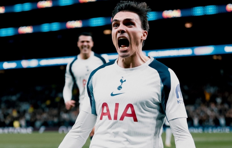 Tottenham dominates Copenhagen despite playing with a man down