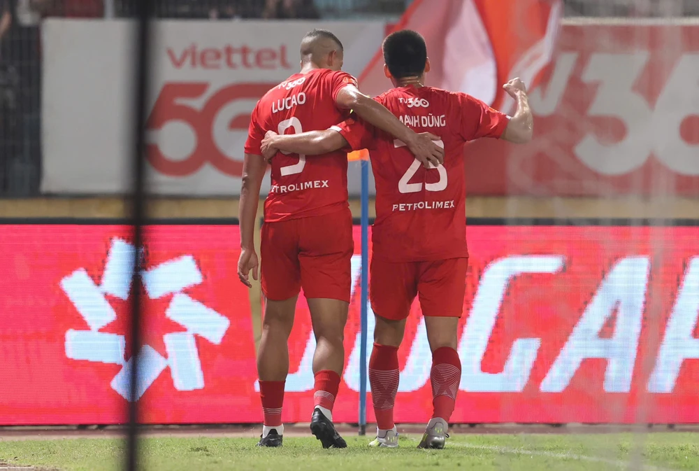 Thể Công Viettel đánh bại Hải Phòng 1-0, tiếp tục đua vô địch V-League với CAHN. Ảnh: Hoàng Linh