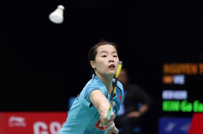 Nguyễn Thùy Linh proudly defeats the world’s number 1 player, shining on the prestigious stage