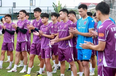 Former V-League champion grants 'special authority' to coach, determined to make a strong comeback