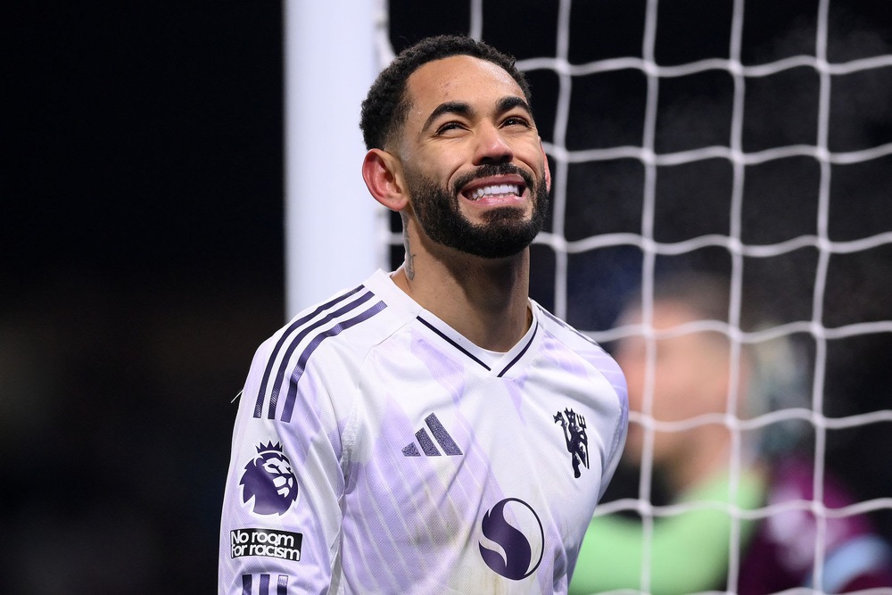 Bài toán khó của Michael Carrick tại MU mà Ruben Amorim chưa từng gặp - Ảnh 4.