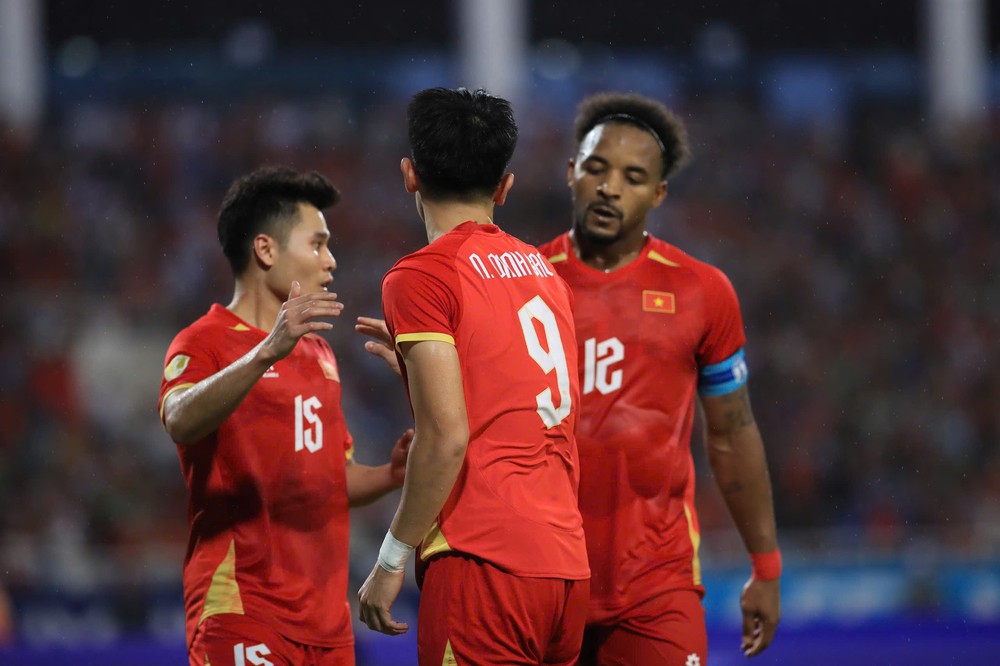 Lịch thi đấu bán kết lượt về ASEAN Cup 2026 mới nhất - Ảnh 1. Lịch thi đấu ASEAN Cup 2026 mới nhất: Trực tiếp bán kết Việt Nam vs Malaysia, Singapore vs Thái Lan - Ảnh 1.