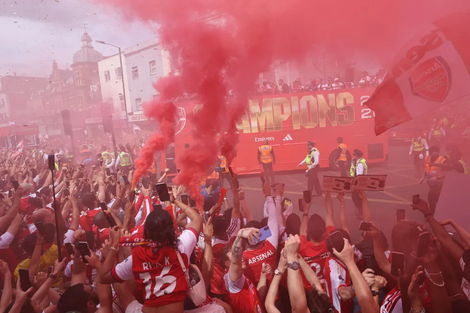FBL-PR-ENG-ARSENAL-FANS