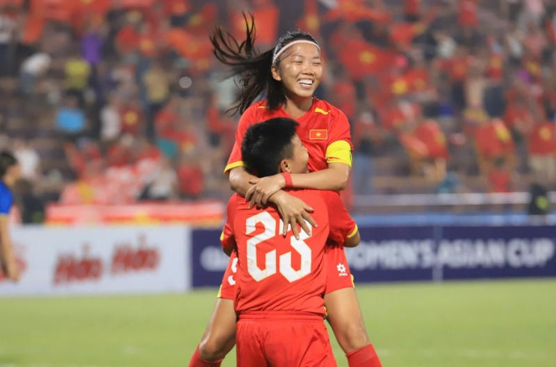 Why is Huỳnh Như absent from the Vietnam women&#39;s national team before the SEA Games?