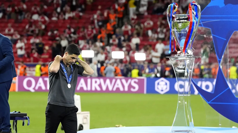 HLV Arsenal thất vọng với trọng tài, tự hào về các học trò - Ảnh 2.
