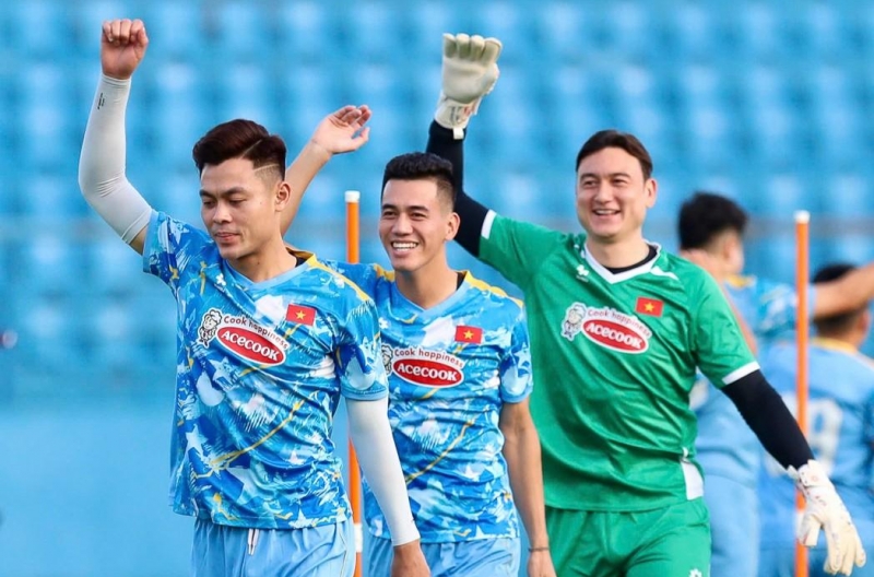 One more Vietnam national team player injured just before the match against Nepal