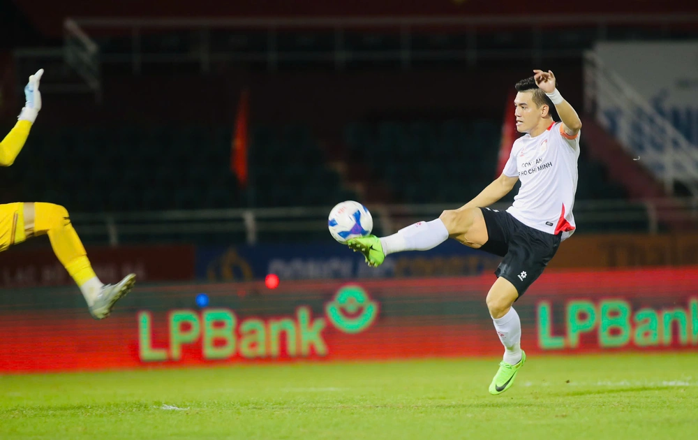 Patrik Lê Giang đấu Nguyễn Filip, áp lực kép tại Gò Đậu - Ảnh 4.