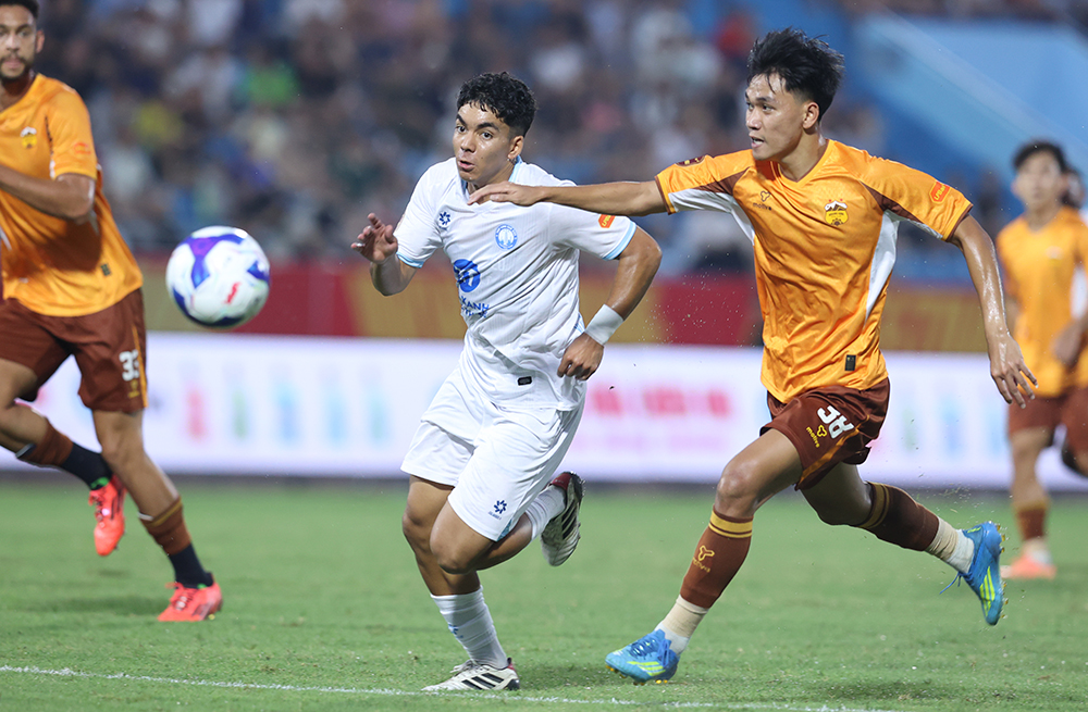 Đối thoại cuối tuần, Chuyên gia Đoàn Minh Xương: “V-League đã có bước khởi đầu hứng khởi” - Ảnh 1. Đối thoại cuối tuần, Chuyên gia Đoàn Minh Xương: “V-League đã có bước khởi đầu hứng khởi” - Ảnh 1.