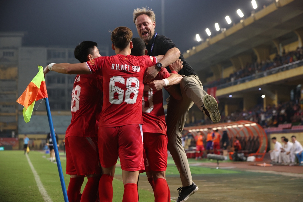 “Bắt hình dong”  V-League - Ảnh 1.