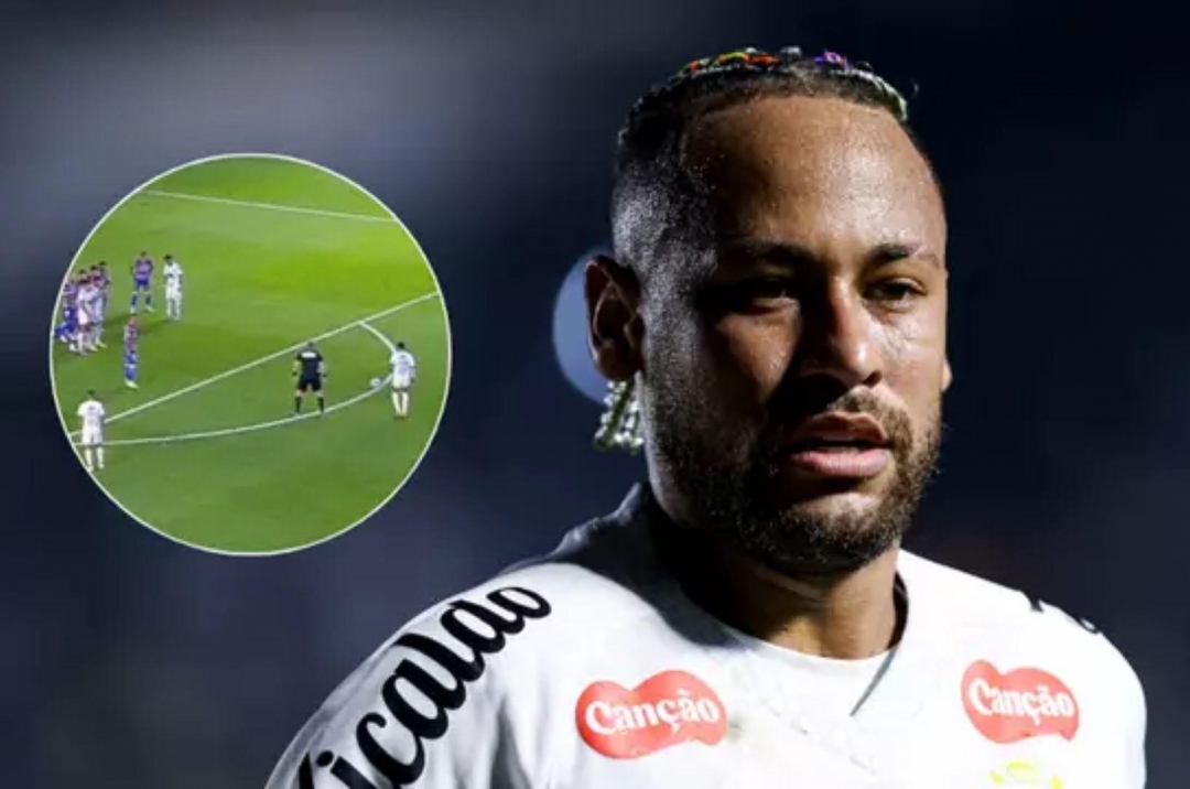 Neymar employs a technique strictly prohibited by FIFA