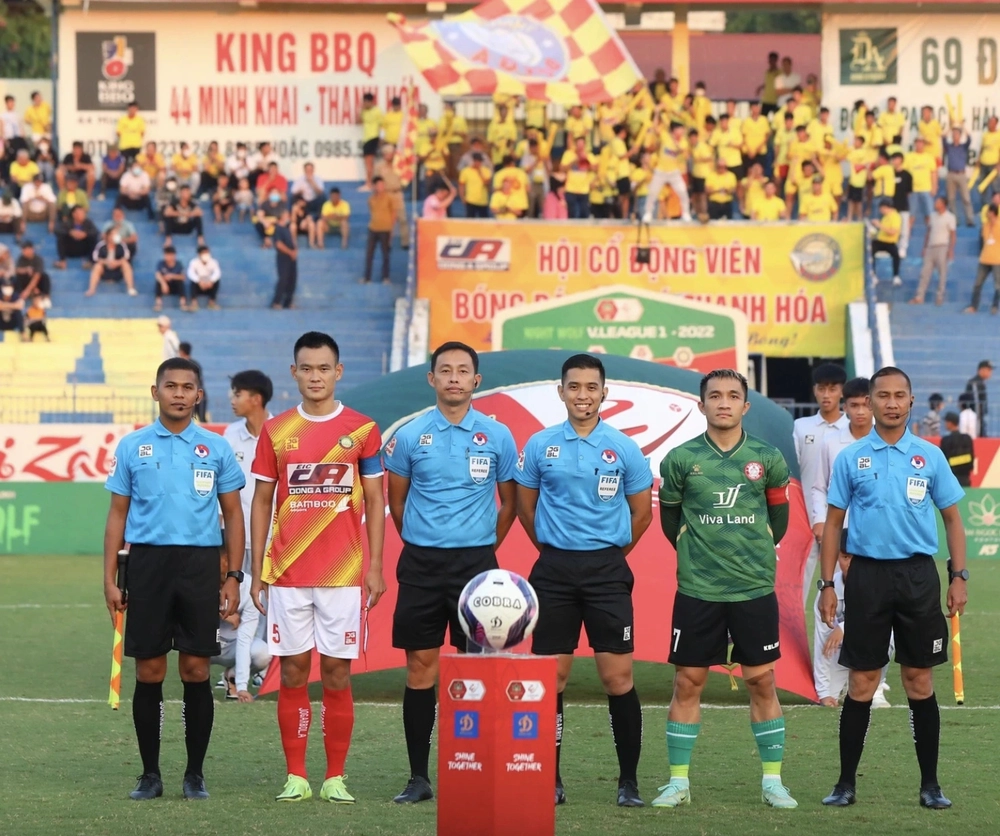 Tin nóng bóng đá Việt hôm nay 6/6: U19 Việt Nam hưởng lợi; Trọng tài Malaysia bắt trận CAHN – Thể Công Viettel - Ảnh 2.