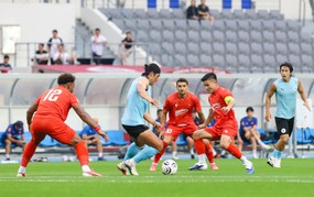 Hot Vietnam football news today 13/7: Vietnam national team uses strongest lineup to face Gangwon