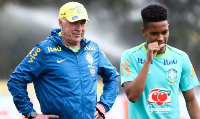 Thần đồng số 1 Brazil bị chửi xanh mặt: 'Tuân lệnh hoặc ra ngoài!'