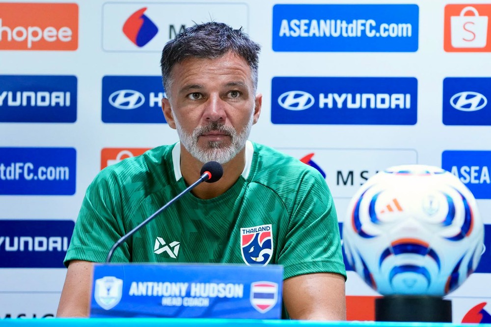 HLV Thái Lan: 'Hãy coi tỷ số vẫn là 0-0, trận lượt về gặp Singapore như một trận chung kết' - Ảnh 1.