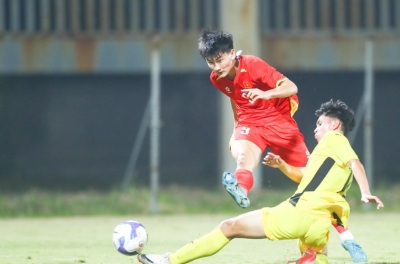 A Vietnamese U17 player undergoes separate training following Southeast Asian championship victory