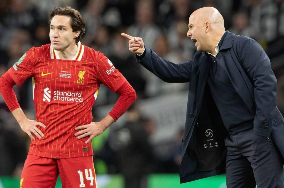 Chiesa still hasn&#39;t been given a chance by coach Arne Slot in the Champions League