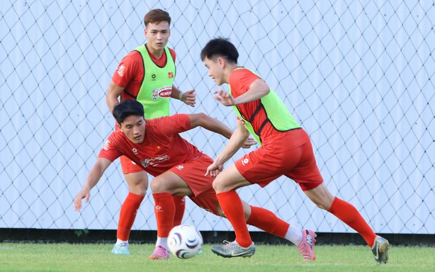 Vietnam's Team Accelerates in Thailand: Unexpected 'Incident' for Thanh Chung