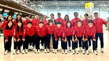 Vietnam women's futsal team proudly returns home with the gold medal from SEA Games 33.