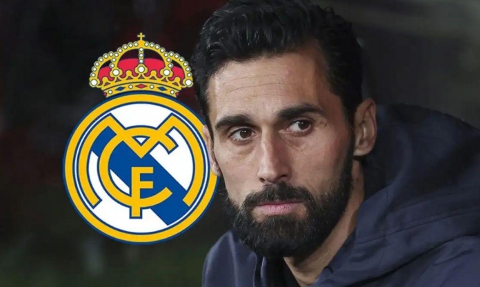 Được mời gọi, Real Madrid chốt quyết định với 'nhạc trưởng' hàng đầu châu Âu