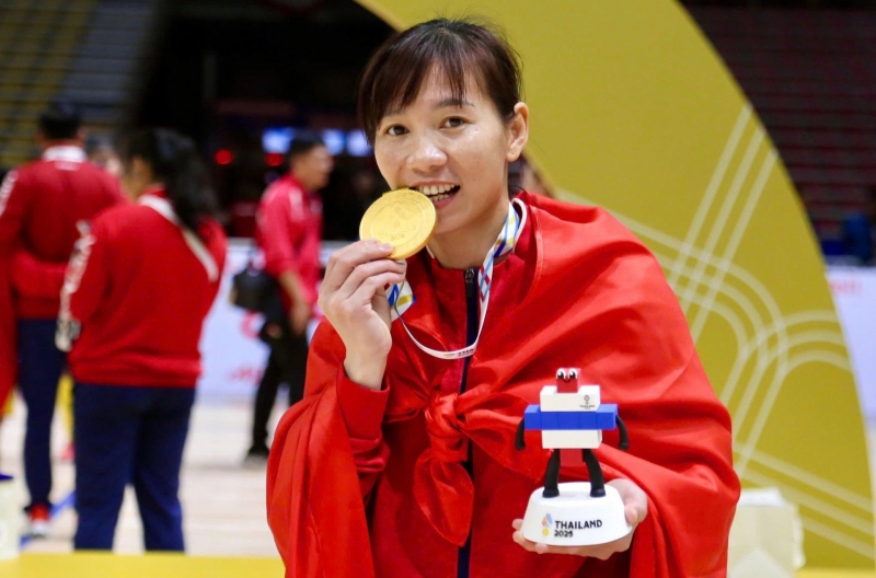 Thùy Trang, quiet dedication and the 2025 Bronze Ball