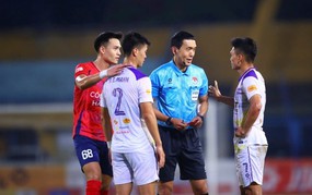 Vietnam football hot news today March 13: Vietnam women's national team has returned to Vietnam; Korean referee officiates Ninh Bình – CAHN match.