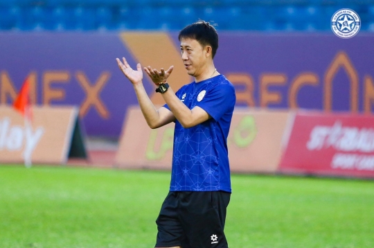 The coach of the V-League newcomer is delighted to have signed Lý Đức.