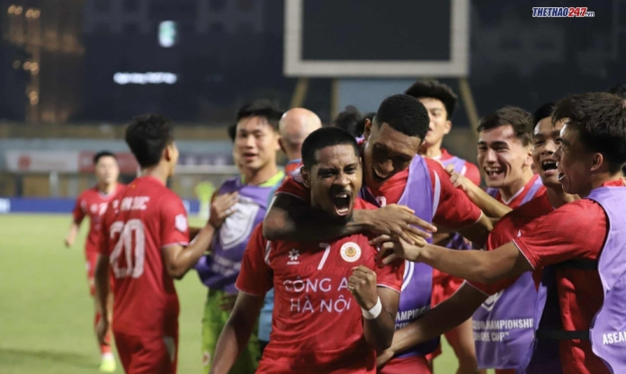 Cao Pendant Quang Vinh lập công phút 90, CAHN thắng vất vả Cebu FC