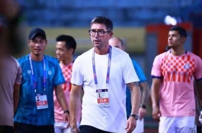 Coach Harry Kewell expresses frustration after incident leads to Hanoi FC's painful defeat