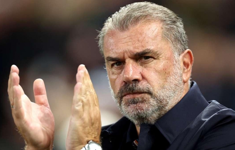 Asian coach sets a 'sad super record' spanning 100 years at an EPL club