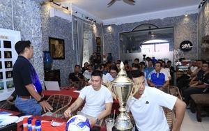 Former players Cong Vinh and Minh Chien hope that Ho Chi Minh City football will soon return to its golden era.