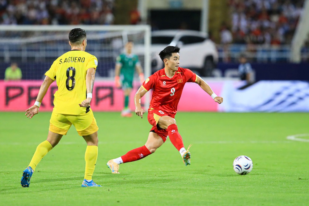 Đình Bắc không có một sinh nhật trọn vẹn, quyết tâm tỏa sáng ở chung kết ASEAN Cup 2026 - Ảnh 2. Đình Bắc