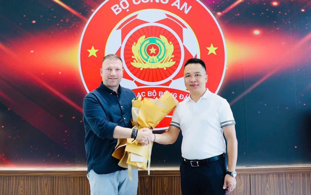 Arthur Diles officially becomes the head coach of CLB Cong An TP.HCM.