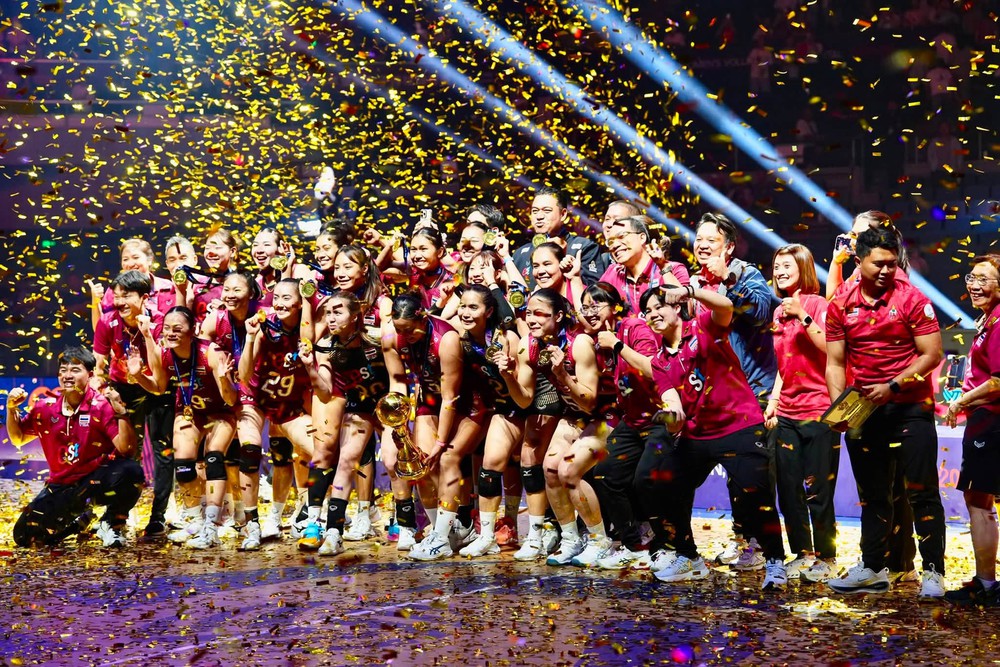 Tin nóng thể thao tối 2/9: Xác định 3 đội bóng chuyền nữ đầu tiên có vé dự Olympic 2026 - Ảnh 1.