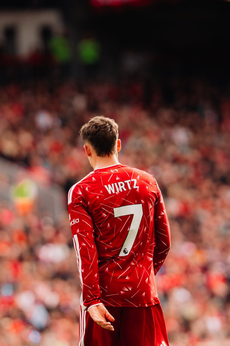 Liverpool "chết chìm" với cặp đôi trị giá 250 triệu euro - Ảnh 1. Liverpool "chết chìm" với cặp đôi trị giá 250 triệu euro - Ảnh 1.