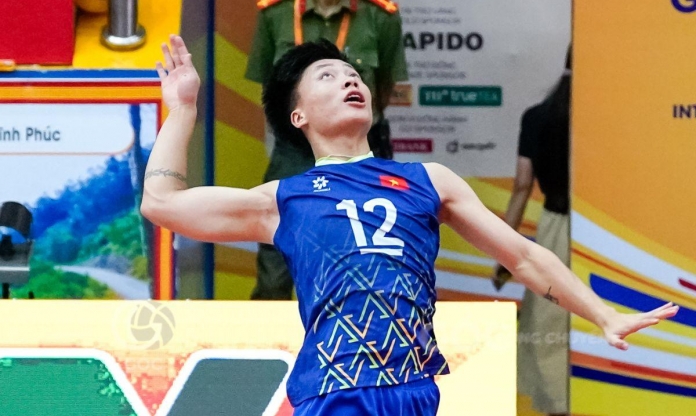 Đặng Thị Hồng đập cắm sàn không ai chịu nổi, ghi 54 điểm ở giải trẻ quốc gia