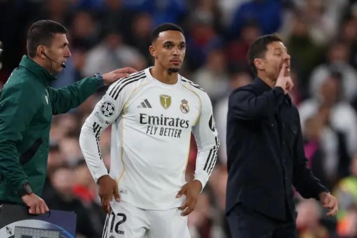 'Slow-burning bomb' shakes up Real Madrid's locker room after Liverpool defeat