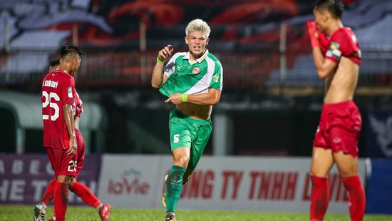 The overseas Vietnamese player makes the First Division league more unpredictable