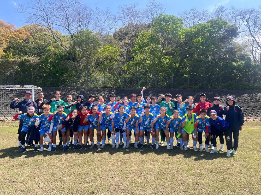 Tin nóng bóng đá Việt hôm nay 14/4: U19 Việt Nam thua U19 Nga; Văn Hậu được HLV Polking khen chuyên nghiệp - Ảnh 3.