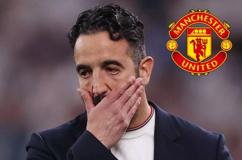 Just after losing to Arsenal, a Manchester United player is eager to leave the club immediately.