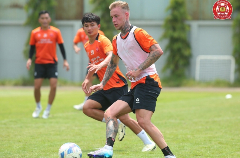 CA.TPHCM unveils a Brazilian striker valued at nearly 30 billion VND.