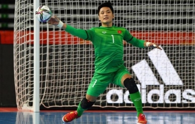 Top 10 world goalkeeper returns, helps Vietnam team win 22-0