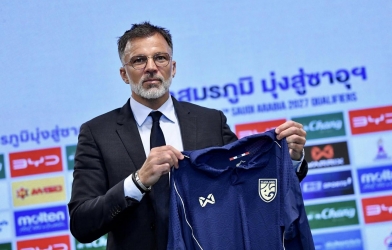 The English coach makes a surprising decision regarding the Thailand national team.