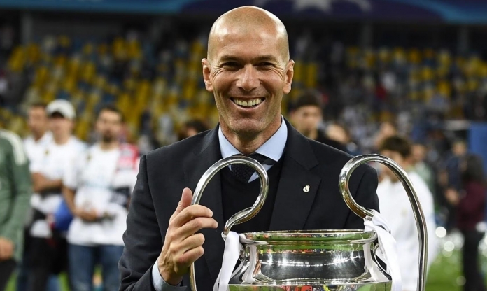 Sau 3 năm, Zidane chính thức tái xuất sân cỏ