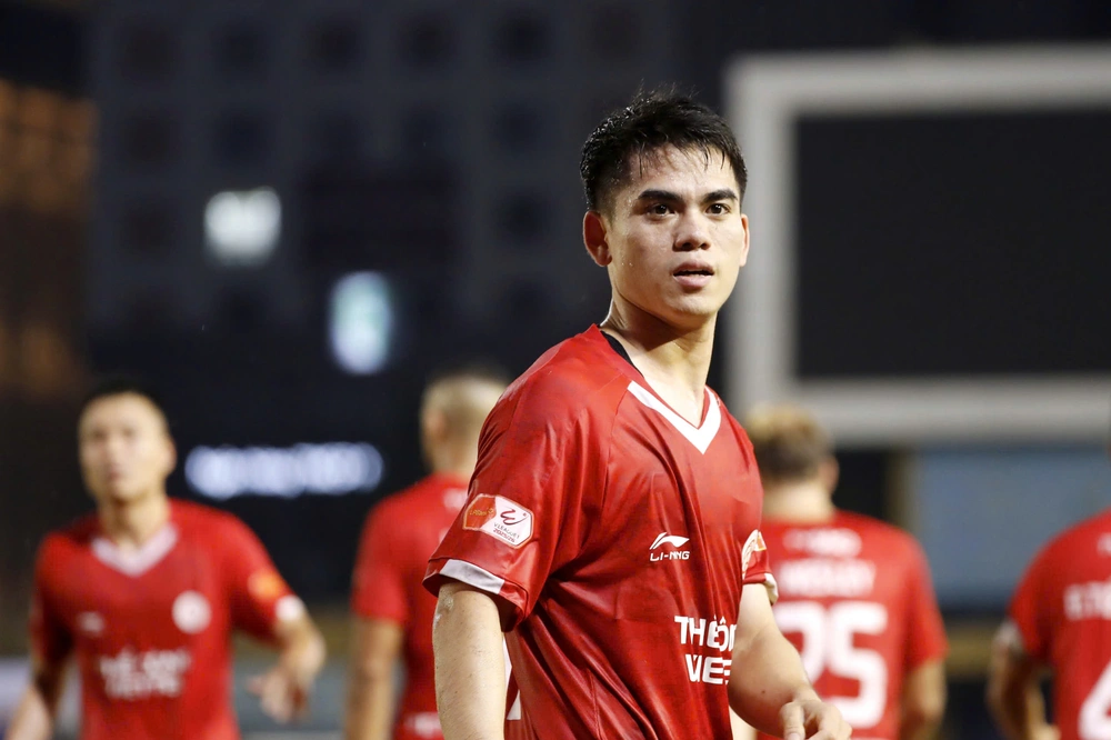Thể Công Viettel và Ninh Bình cầm chân nhau trong cuộc đua tranh top 2 V-League - Ảnh 1.