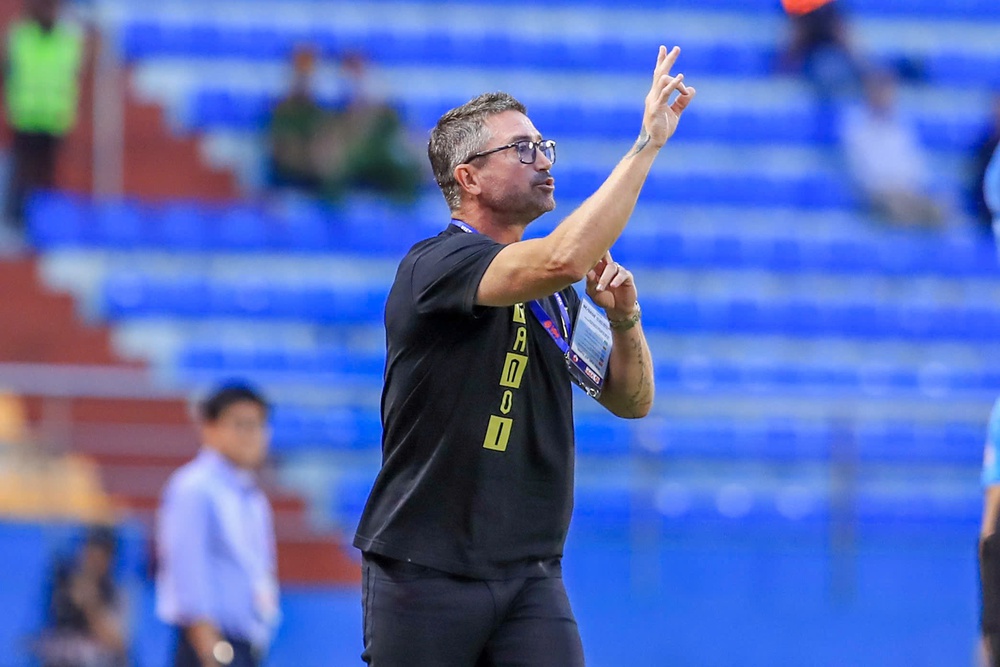 Thắng Ninh Bình, Hà Nội FC thổi bùng cuộc đua Top 3 V-League  - Ảnh 3.