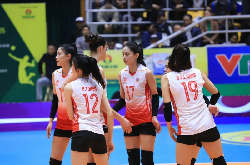 Thong Tin - Dong Bac secures a spot in the semifinals of the 2025 National Women&#39;s Volleyball Championship