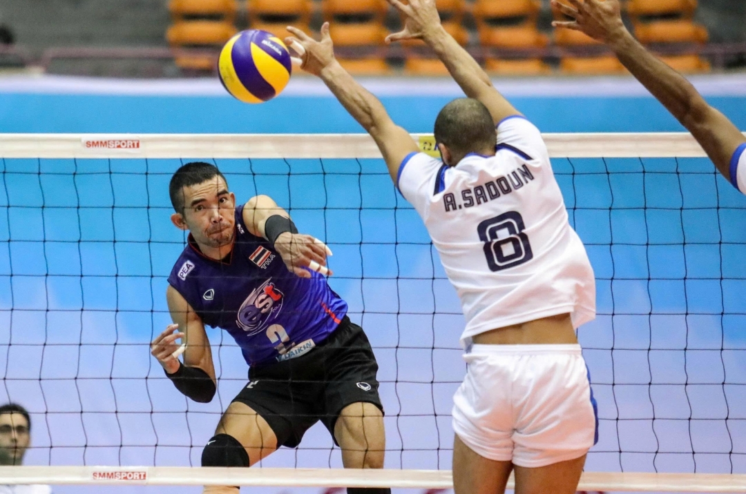 The captain of Thailand's volleyball team fell victim to a scam, losing hundreds of millions of VND.