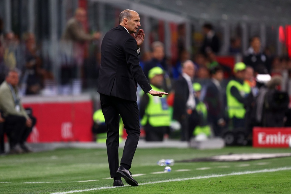 AC Milan thua ngay trên sân nhà, nguy cơ văng khỏi nhóm dự Champions League - Ảnh 2. AC Milan thua ngay trên sân nhà, nguy cơ văng khỏi nhóm dự Champions League - Ảnh 2.