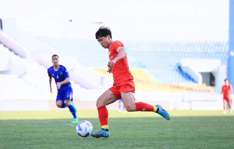 Công Phượng makes a highly impressive comeback