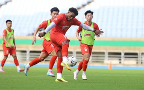 Hot Vietnam football news today 10/7: Vietnam national team returns to training; Phong Phu Ha Nam wins big in women's national championship.
